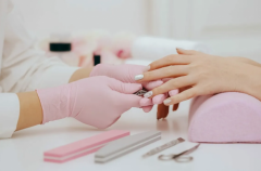 探秘美甲胶成分：康淳零加以安全之姿重塑美甲行业新风貌